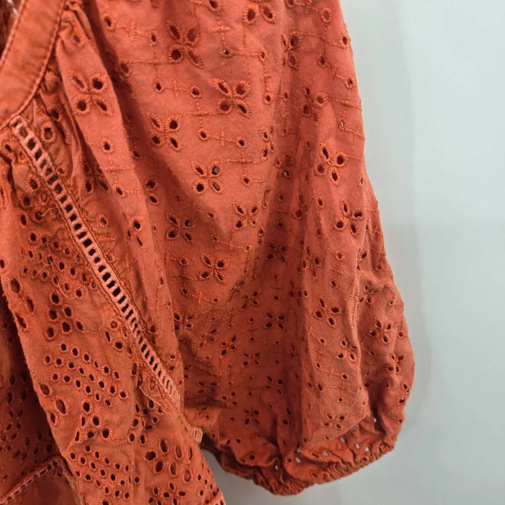 Faherty Rust Burnt Orange Eyelet 100% Organic Cotton Boho Blouse Size Medium - Picture 9 of 16